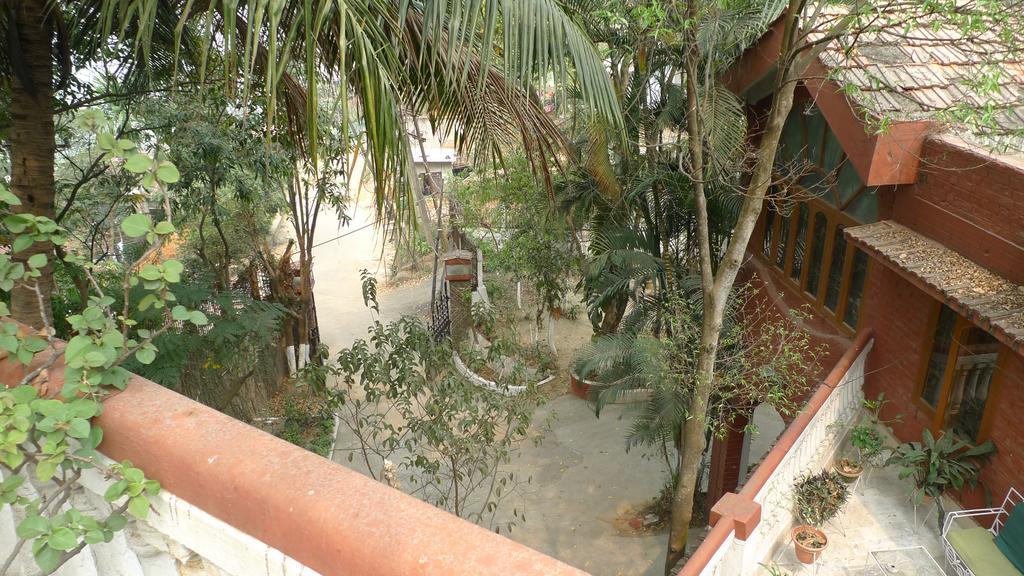 Hilltop Lodge Guwahati Exterior foto